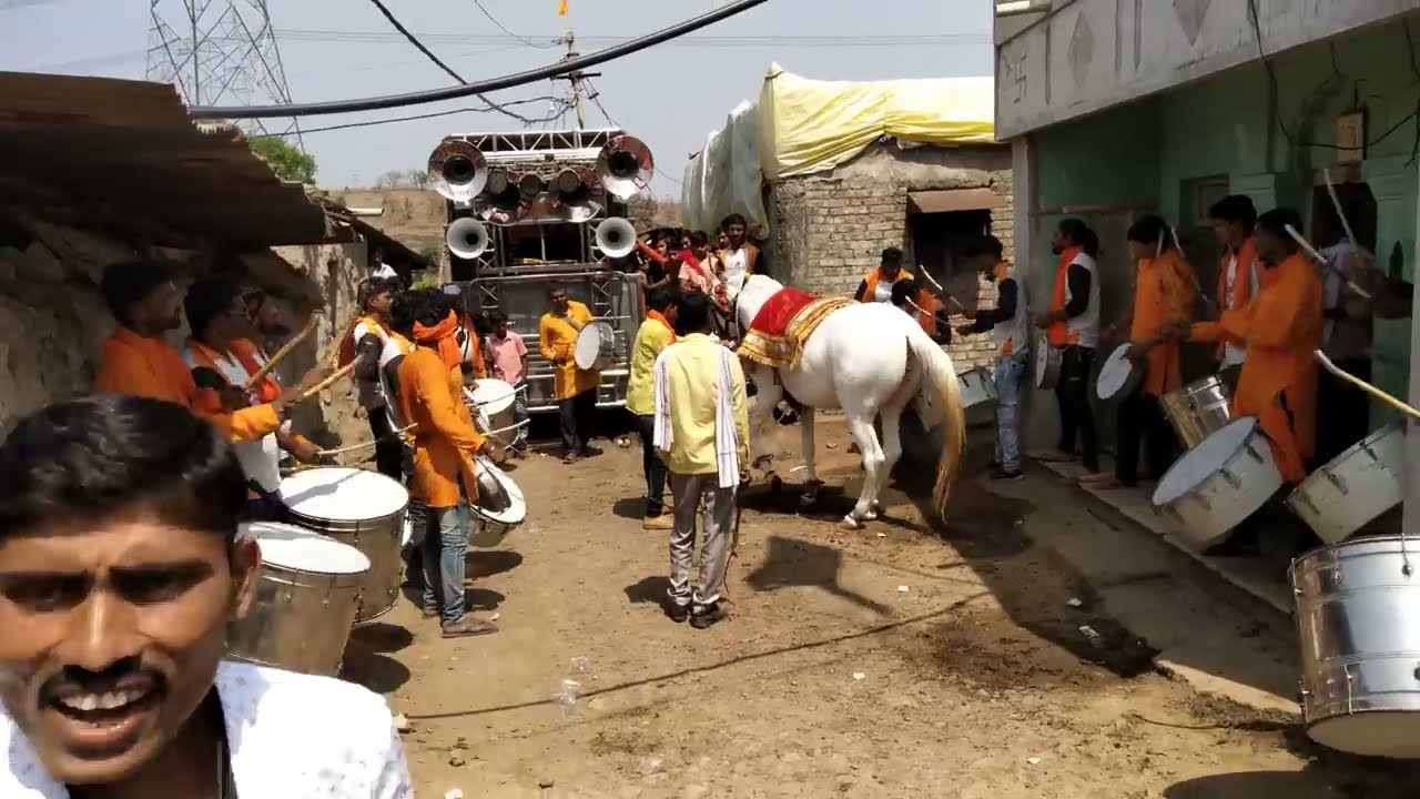 ल ला ली लाला ..LA LA LI LA La LA TiKTok Song 🎶🎷(pad mix)Lokpriya band Vasari ☎️9823419310