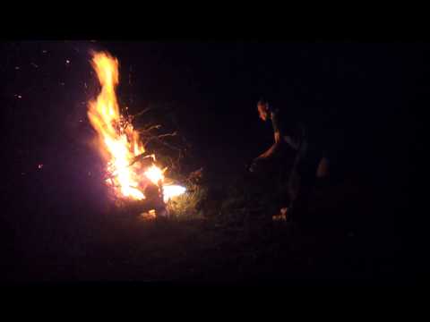 How a crazy redneck starts a fire!!!