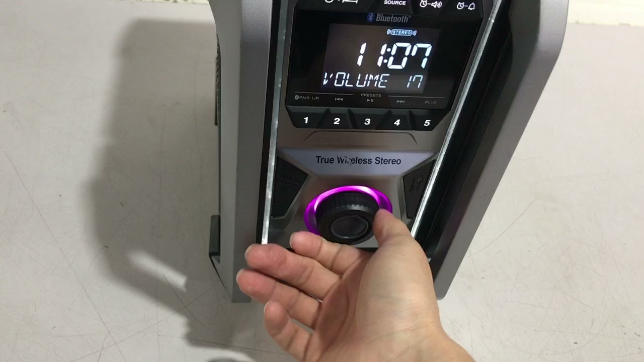makita MR005G - YouTube