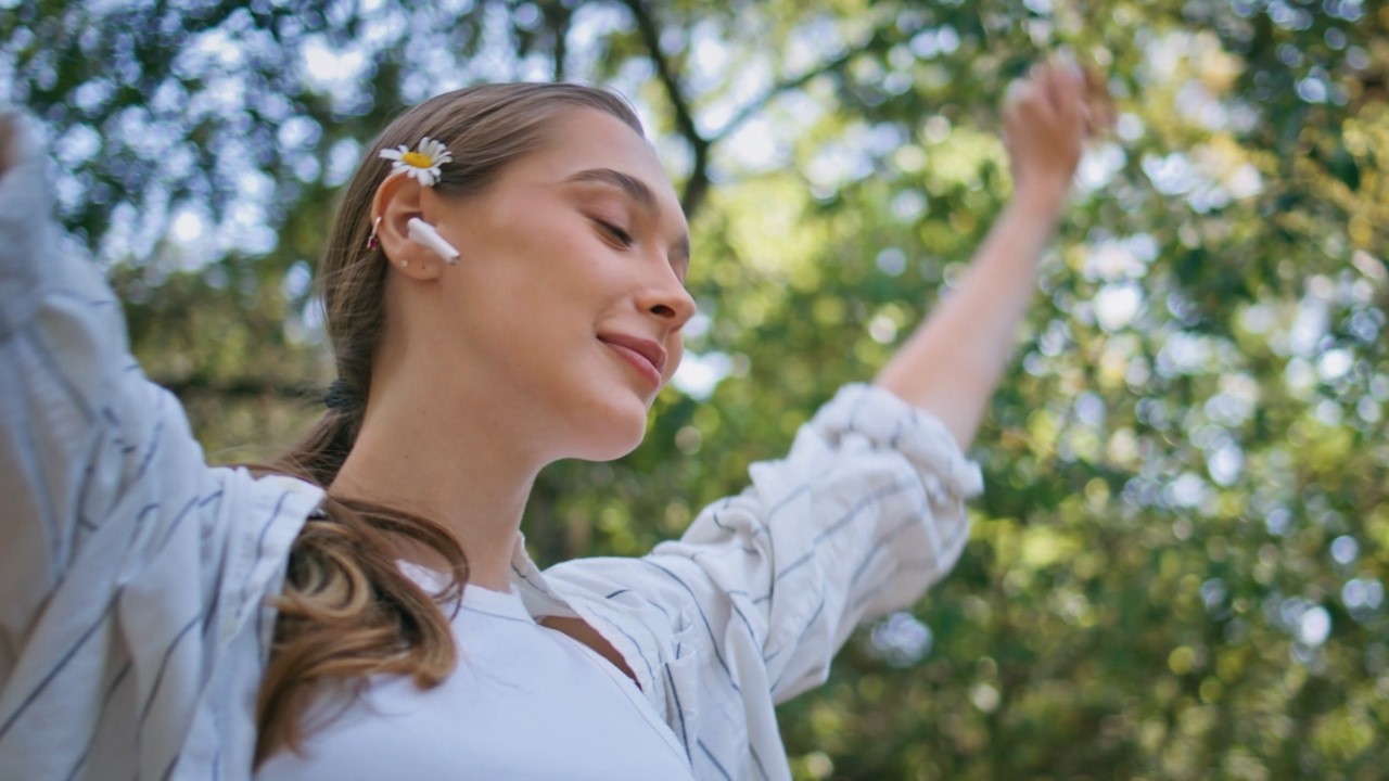 Y.K. Music - Там за туманами (Official Video)