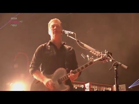 Queens Of The Stone Age - A Song For The Dead - Live Reading Festival 2014