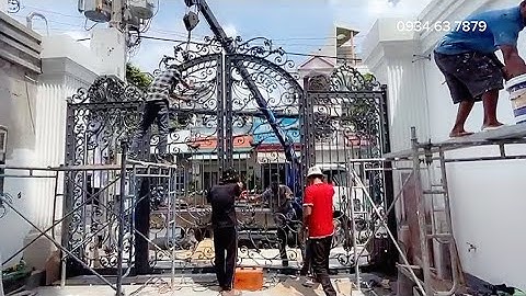Lắp Đặt Cổng Sắt Mỹ Nghệ 4 Cánh Tại Tp Hồ Chí Minh | mẫu cổng sắt mỏ bi rèn uốn thủ công #congsat
