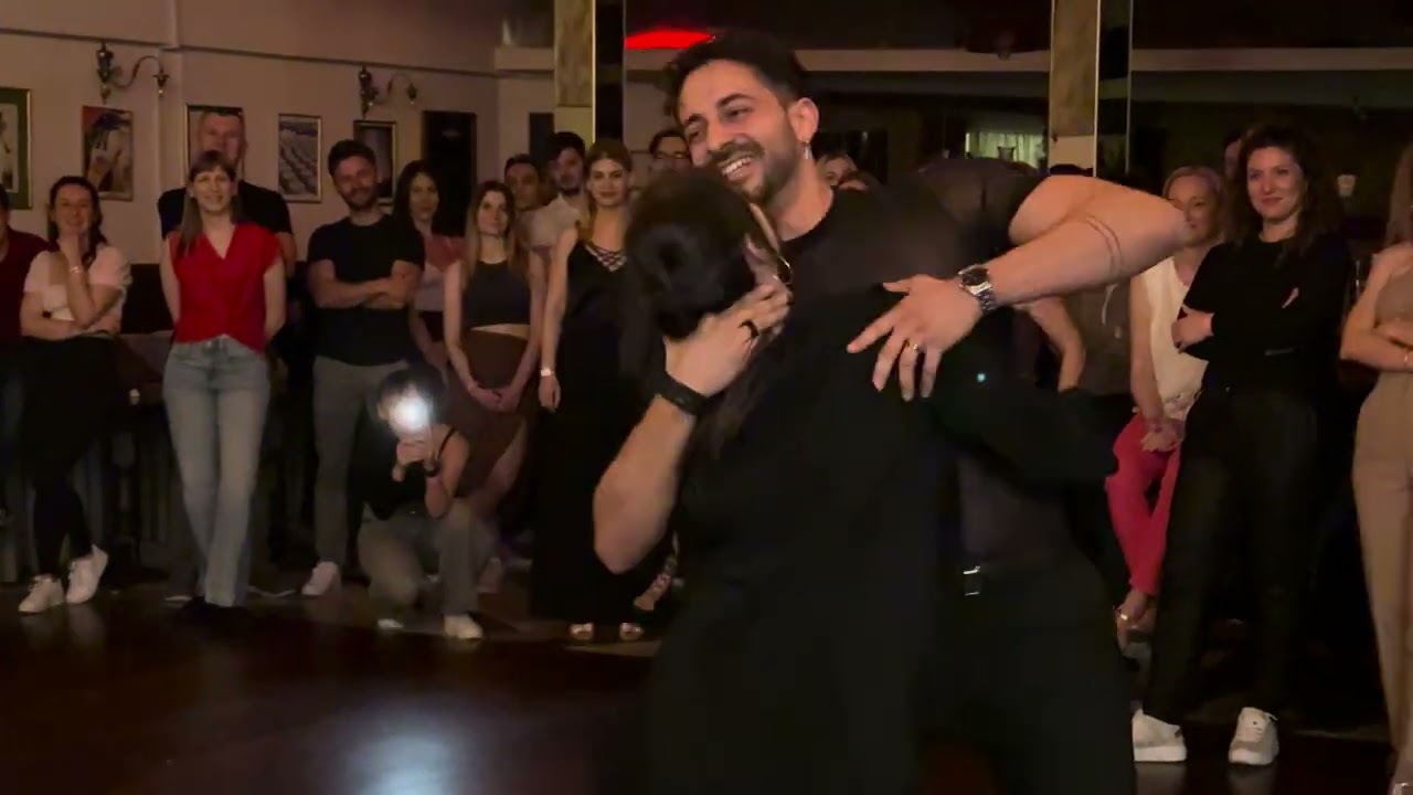 Vanidad by Pinto Picasso | MOZ'ART AND LAURE