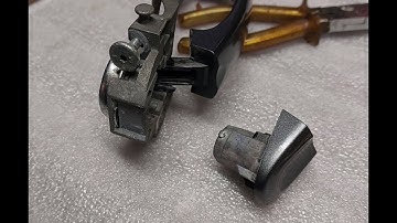 How to remove VW Golf/Passat/Caddy/T5 etc door lock.