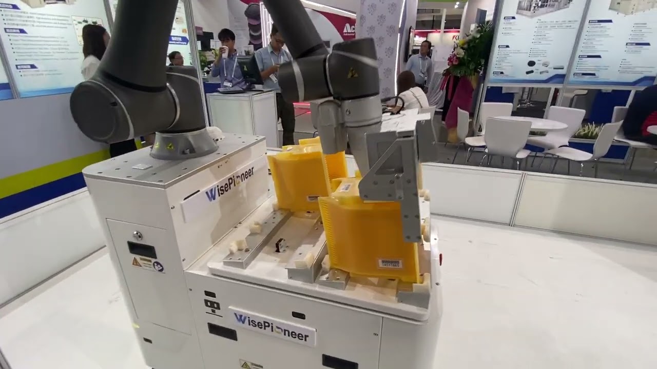 Wisepioneer AMR Open Cassette AMR Wafer Box Transfer Robot Semicon Taiwan 03