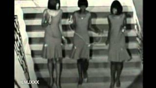 THE IKETTES/MIRETTES - HE'S ALL RIGHT WITH ME (RARE VIDEO FOOTAGE) chords