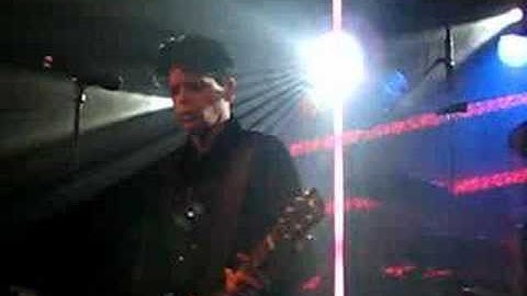 GARY  NUMAN - REPLICAS, VERY CLOSE UP OF OPENING NUMBER