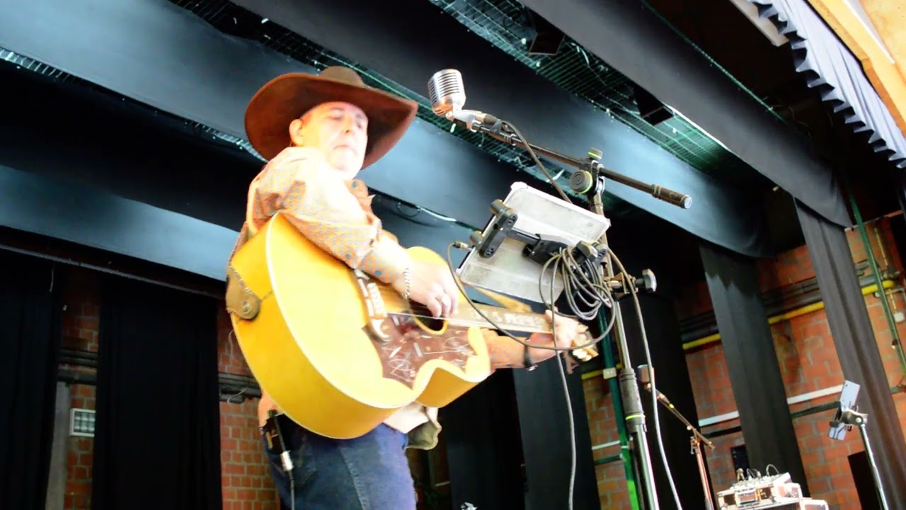 Lucky Jordan / Thank God For The Radio