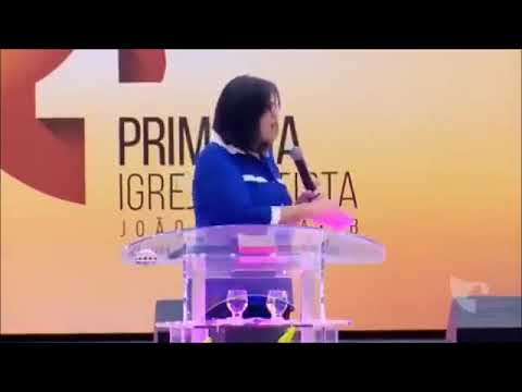 Ministra diz que ‘Nordeste tem manual de bruxaria para crianças’