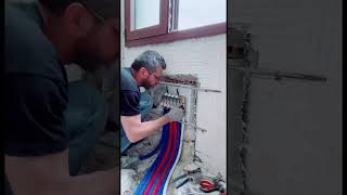 Tubazione E Centralina Acqua Bagno