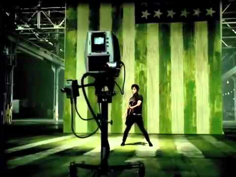 Green Day American Idiot OFFICIAL VIDEO