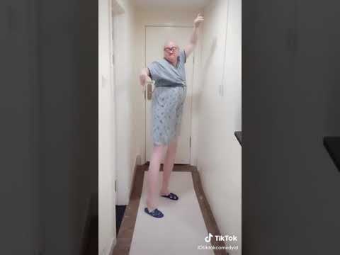 شكله كان سكران