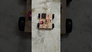 HVS-1696. Live Human Being Detection Wi-Fi Controlled Robot #pir #picmicrocontroller #buzzer #wifi