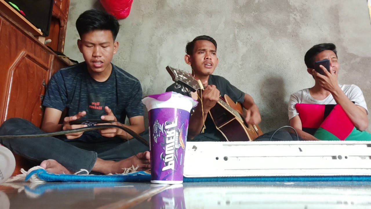 Keren cover lagu salju band-kasih - YouTube