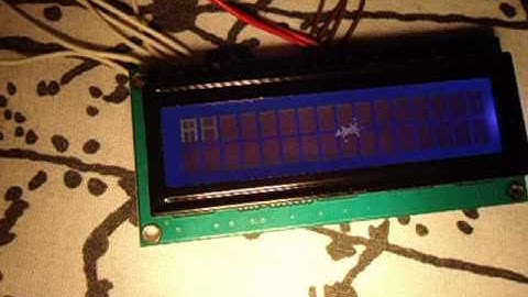 Un saludo para todos en mi LCD con un pic16f88