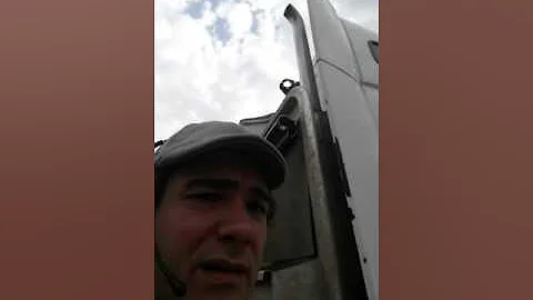 fuel problem with 2006 Volvo VNL, D12 engine.