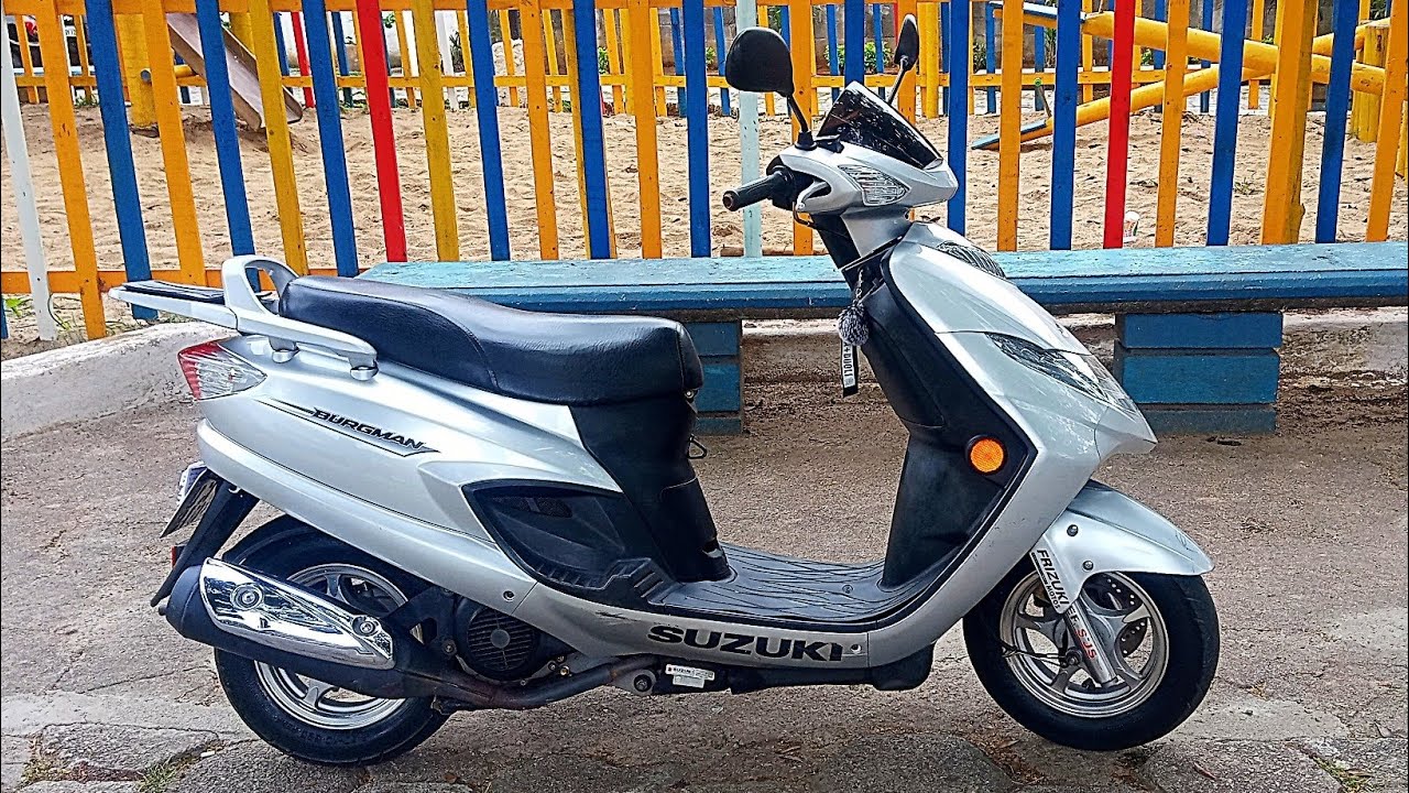 LUCCAS MOTO ZOEIRO TESTANDO SUZUKI BURGMAN 125 2009