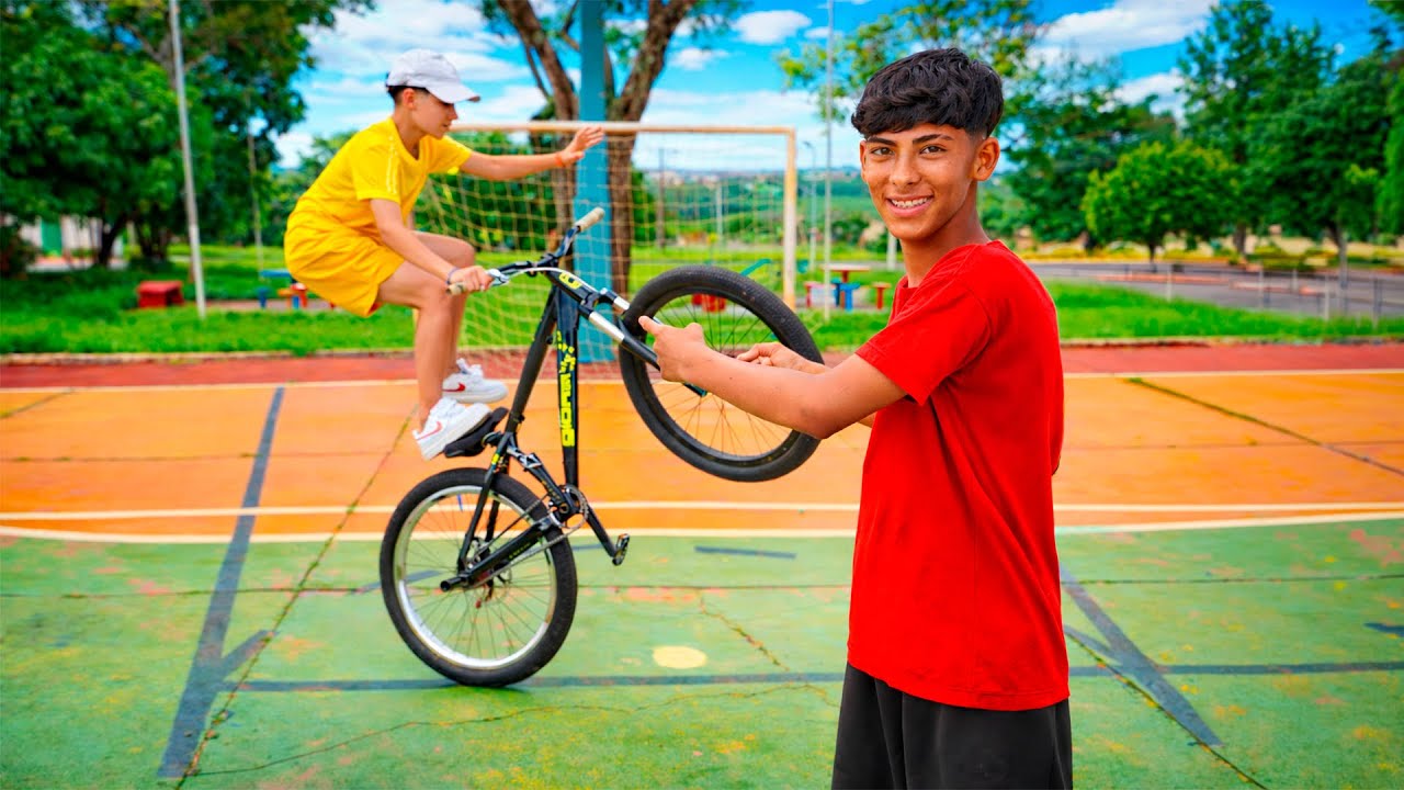 Contratei Um Professor de Grau Para o Vitinho E Ele Aprendeu...