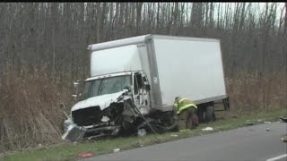 Lockport man dies at crash scene