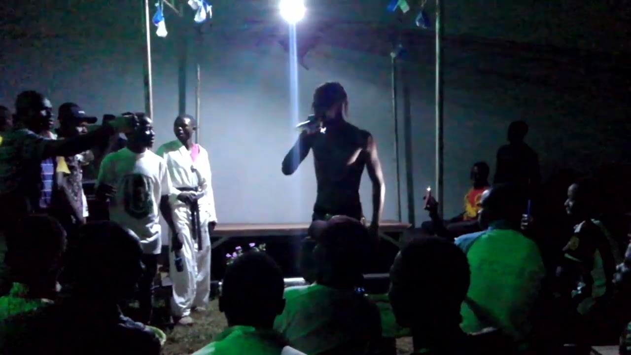 Kamuzu Urban Nigga surprised funds with a very energetic performance at A one Lounge