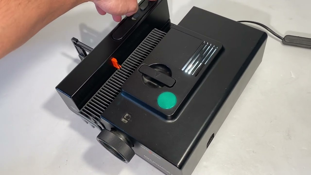 AGFA DIAMATOR 1500 スライドプロジェクター アグファ AGFA Diamator 1500 dia projector - YouTube