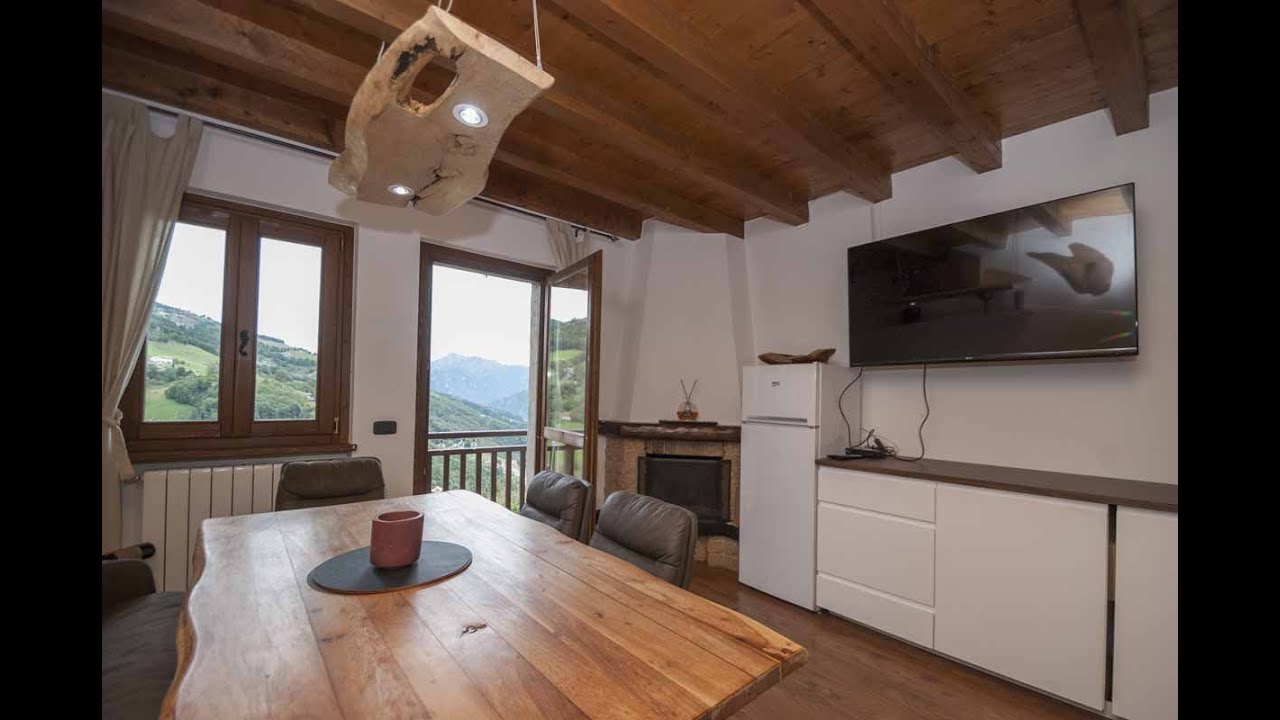 VALLE SERIANA, CHALET CON VISTA PANORAMICA, € 135.000