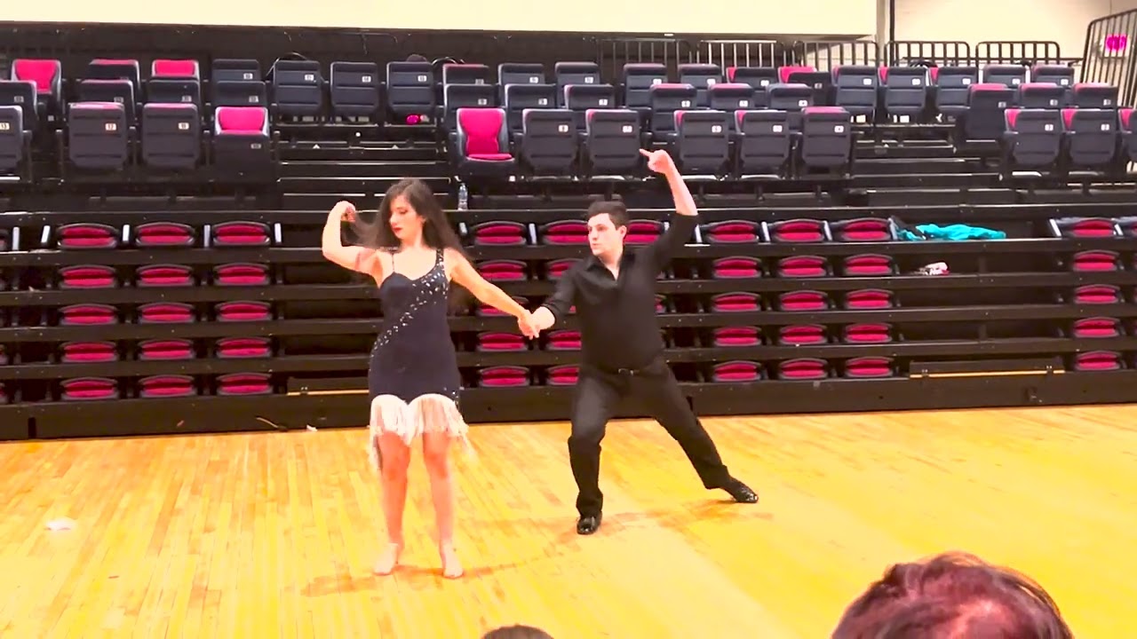 Andrea Boccelli and Jennifer Lopez 