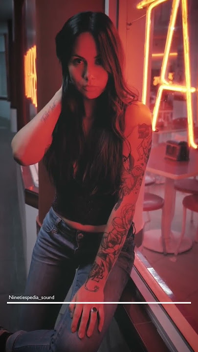 🎸Musisi Indonesia ini ciptakan genre sendiri. Siapa lagi favorit kamu? #danilla #feast