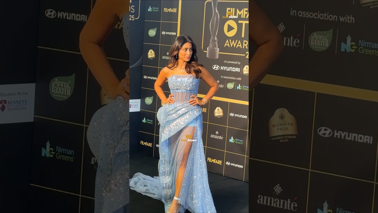 Shriya Saran At FilmFare OTT Awards 2025 #shorts
