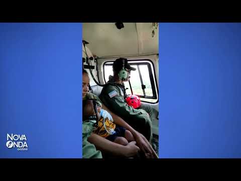 Helicóptero resgata senhor com câncer, bebê de 6 meses e 2 grávidas ilhados em Linhares