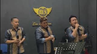 Download lagu MARNINI MARNONO - ARGHANA TRIO (Cover) / Live Bersama BES 88 Parfum / Mantap...!!