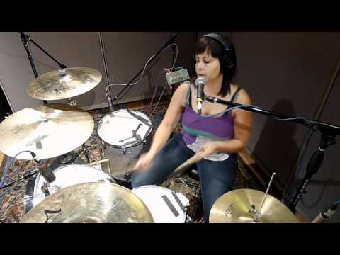 Wild Flag performs Short Version on Sound Opinions