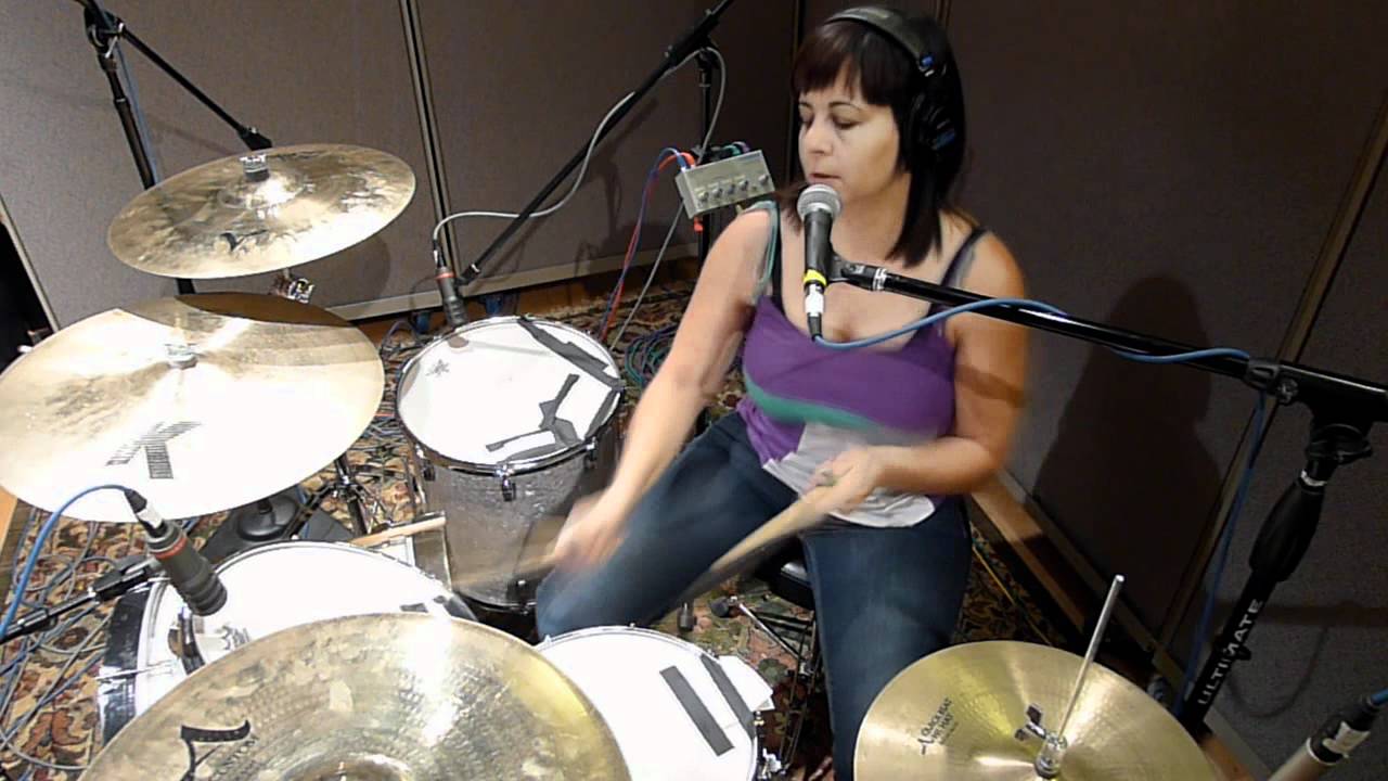 Wild Flag performs Short Version on Sound Opinions
