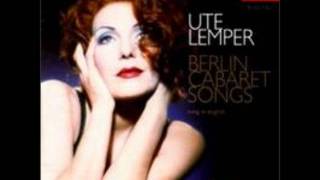 Video voorbeeld van "Ute Lemper - Eine Kleine Sehnsucht"