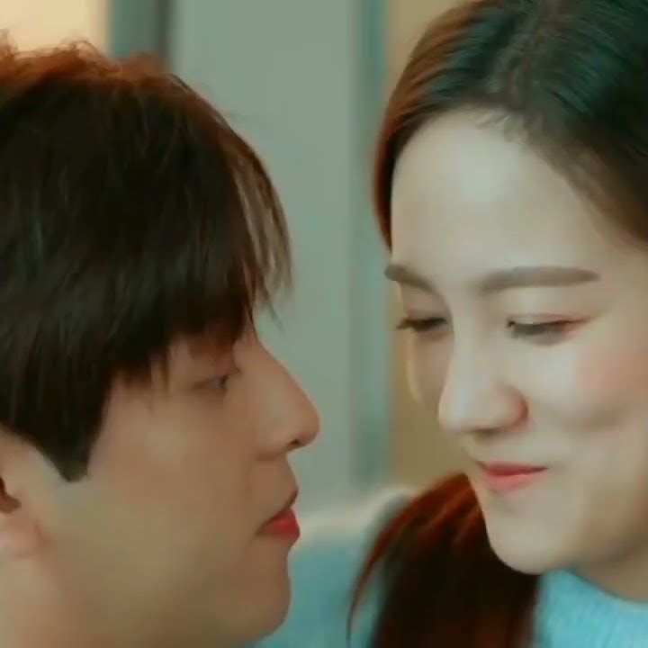 Jealousy boyfriend😤 🆚 convincing girlfriend😇 / who will win🤔..#the night of the comet ☄️