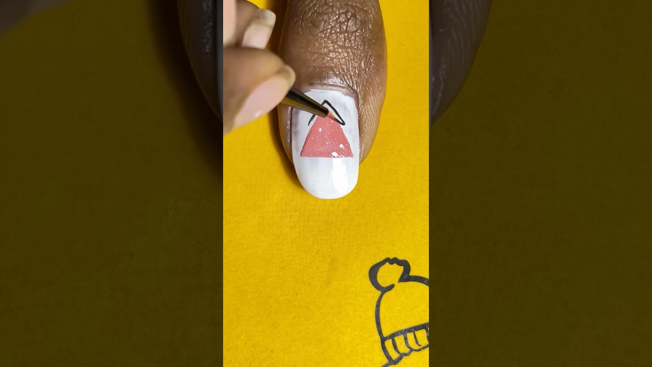 Simple shapes , soft shades & a little sparkle 💖Minimal nail art but maximum elegance ✨