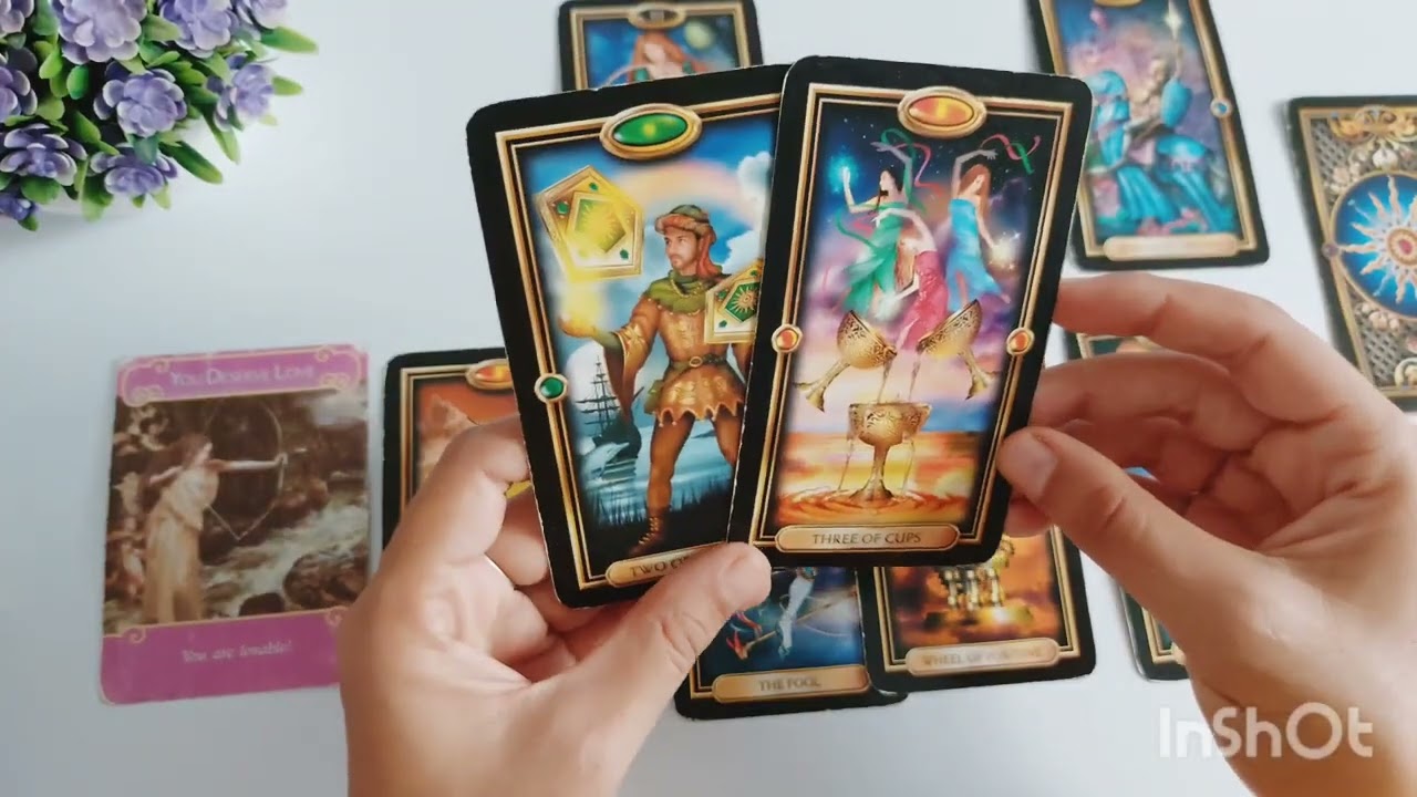 تاروت برج العذراء الحبيب يحبك من اول نظرة 🤩