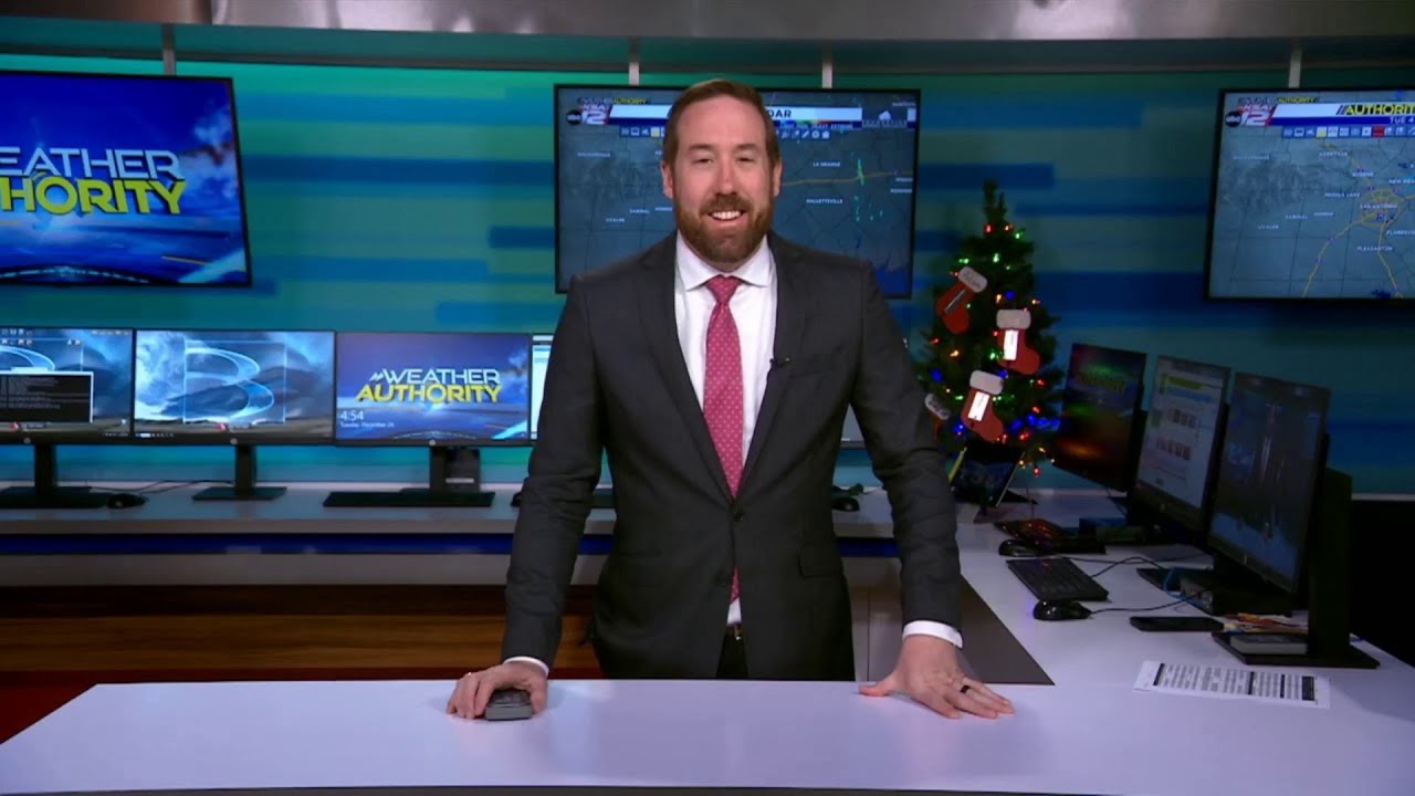 Patchy fog this morning, chance of storms tonight - YouTube