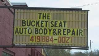 Rock & roll, vintage cars and airplanes in flight. Singer with Ohio Express still going strong with