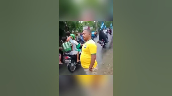 เมื่อแฟนบอลอาร์เจนตินาแห่แชมป์และเห็นแฟนบอลบราซิลมายืนดู