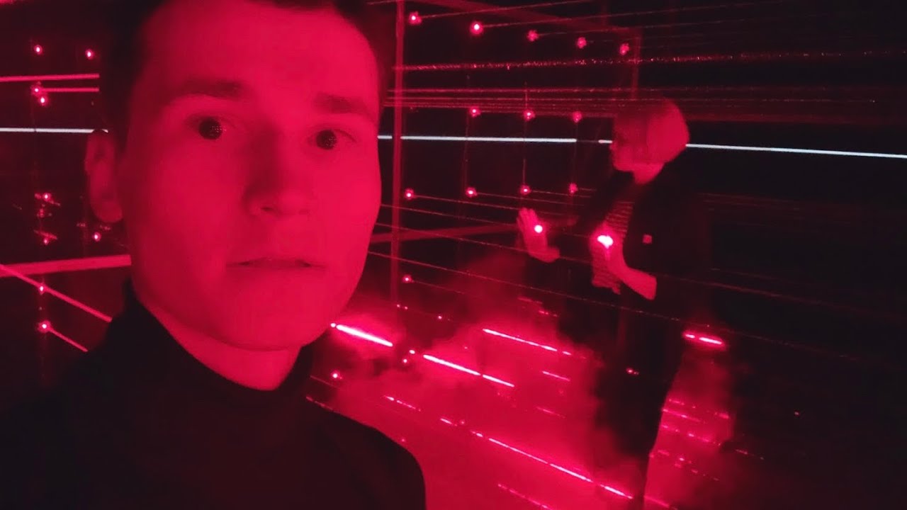 I visited Central Exhibition Hall and Museum of Modern Art ‘Erarta’ with Russian girls | 