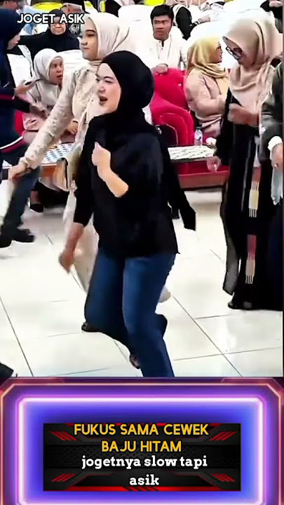 cewek baju hitam joget santai tapi asik #reels #dance #hiburan