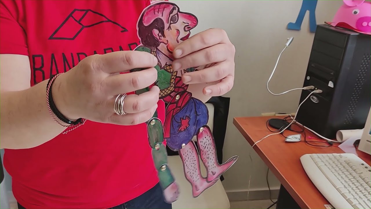 Εργαστήριο Καραγκιόζη στο Τμήμα Εικαστικών - Karangiozis Workshop in the Art Class Department