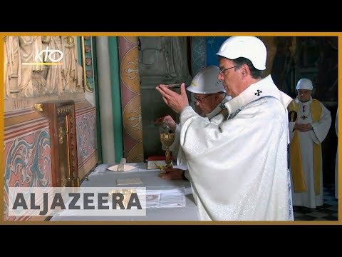 'very-poignant':-notre-dame-holds-first-mass-since-paris-fire