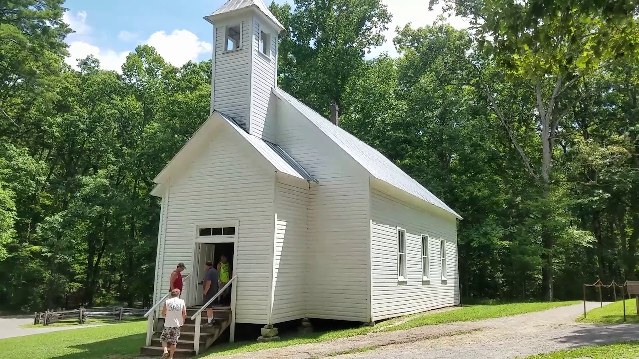 WHAT IS CADES COVE??? YouTube