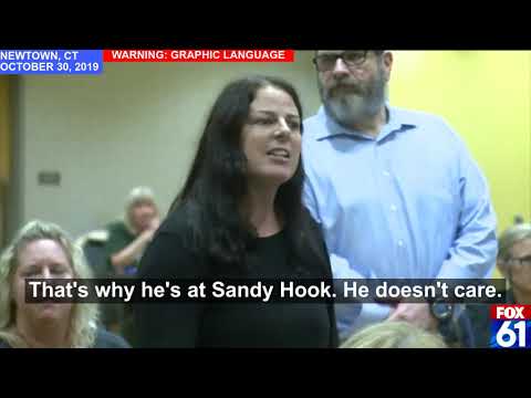Beto O’Rourke yelled at by woman in Newtown, CT