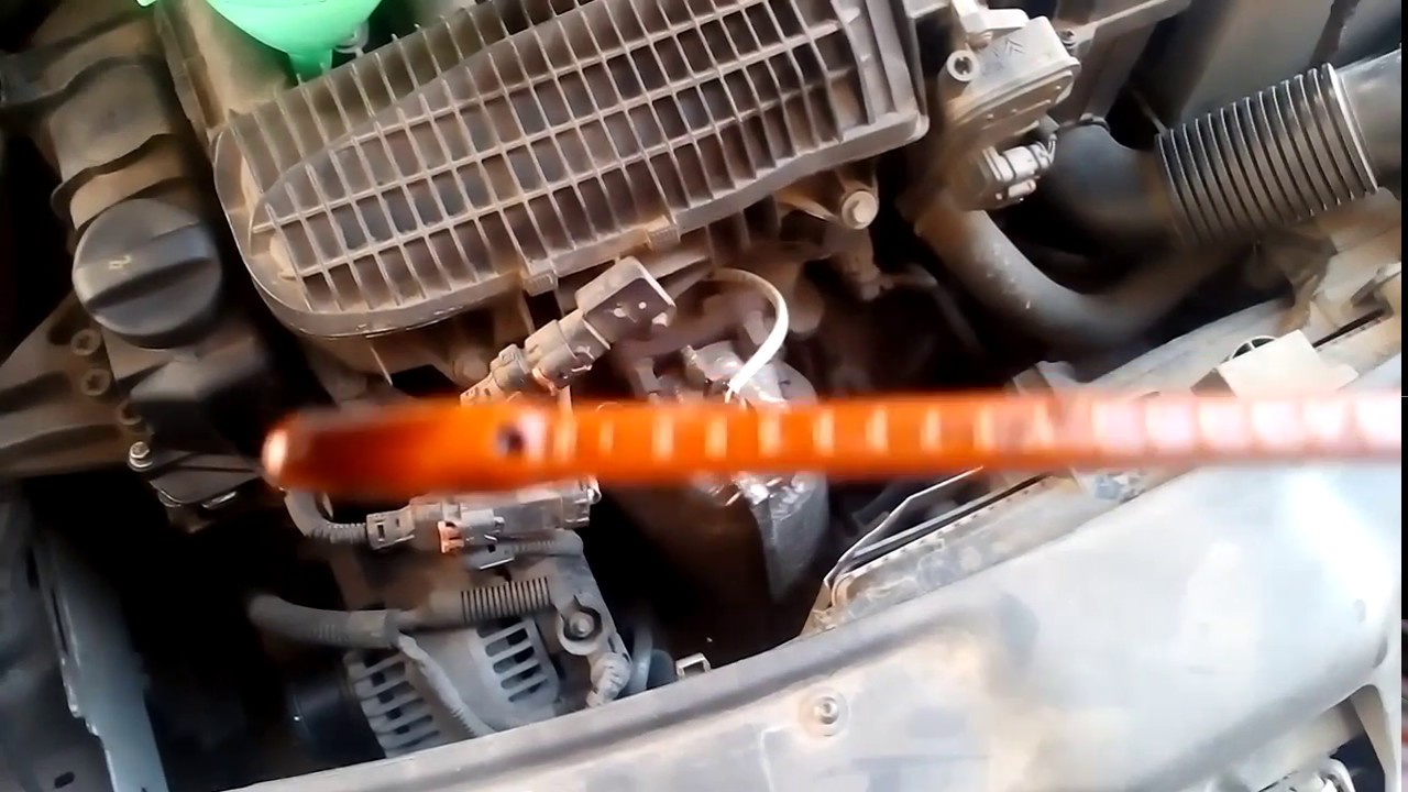 Consommation d'huile sur Peugeot 208 1.2 Année 2014 Algérie YouTube