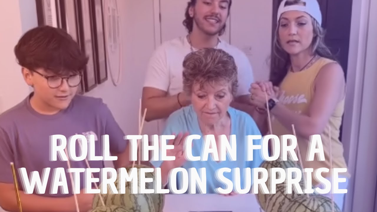 Приз внутри арбуза😂🍉🍉