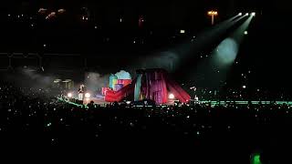 BTS ANPANMAN ‏In Saudi arabia Riyadh BTS LOVE YOURSELF SPEAK YOURSELF WORLD TOUR 191011 FAN CAM