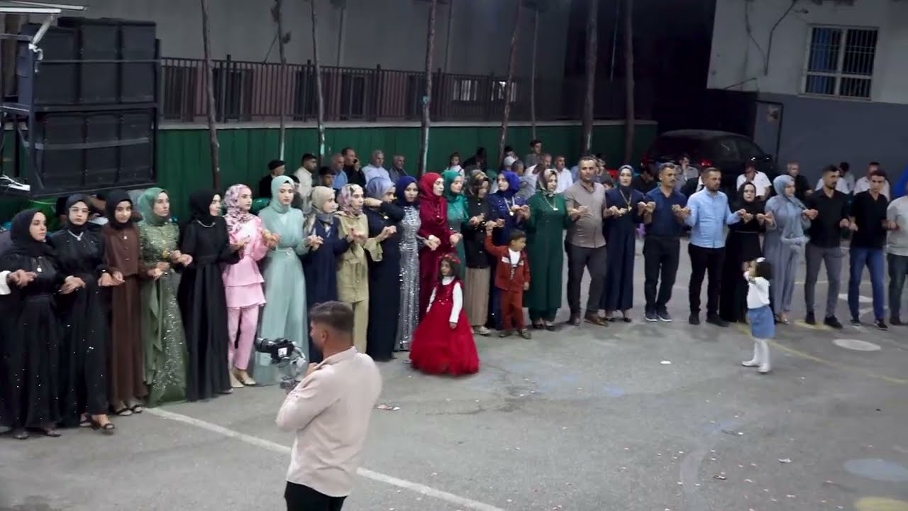 GRUP YARE FOTO MİZGİN_ LE RINDE_ UZUN HAVA SALLAMA